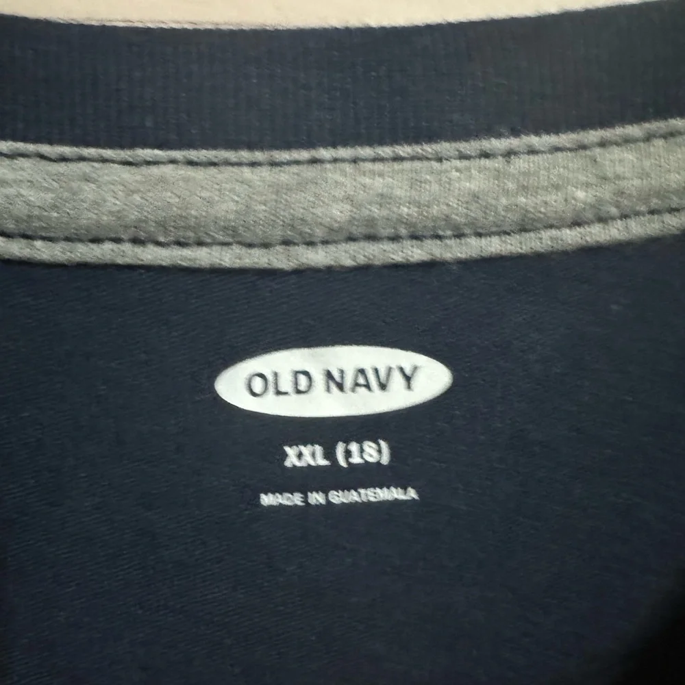 Kids Old Navy Boys Shark Shirt Size XXL NWT